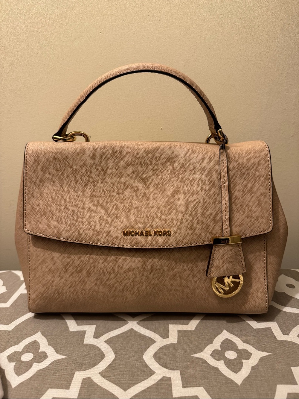PRE-OWNED Michael Kors Ava Top Handle Bag